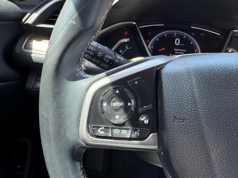 Honda Civic Sedan Vehicle Full-screen Gallery Image 11