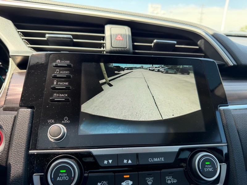 Honda Civic Sedan Vehicle Full-screen Gallery Image 20