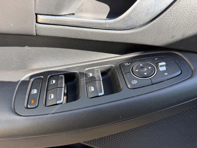 2023 Hyundai Sonata SEL - Photo 16
