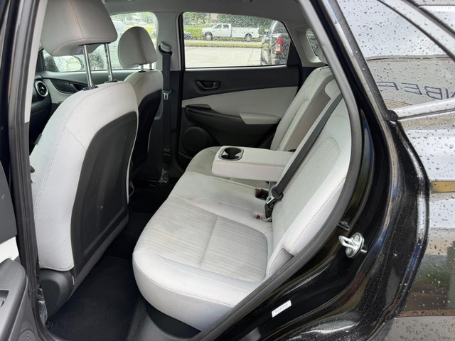 2023 Hyundai Kona SEL - Photo 7