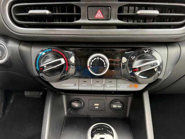 2023 Hyundai Kona SEL - Photo 13