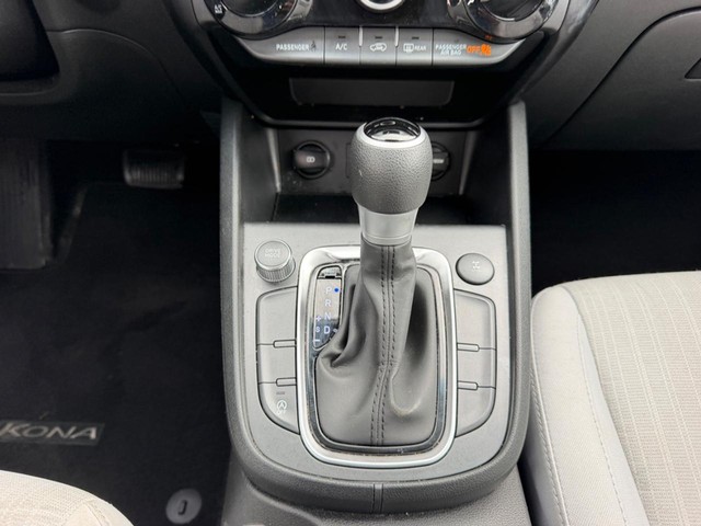 2023 Hyundai Kona SEL - Photo 14