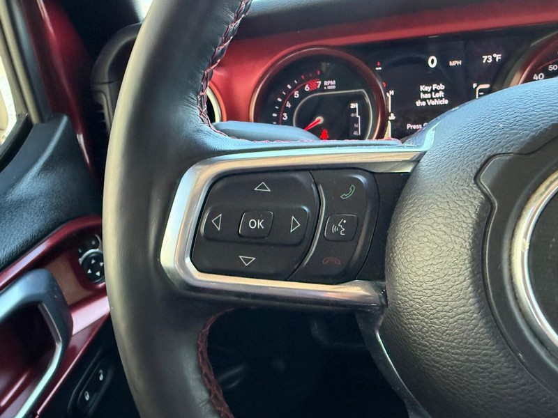 Jeep Wrangler Vehicle Full-screen Gallery Image 10