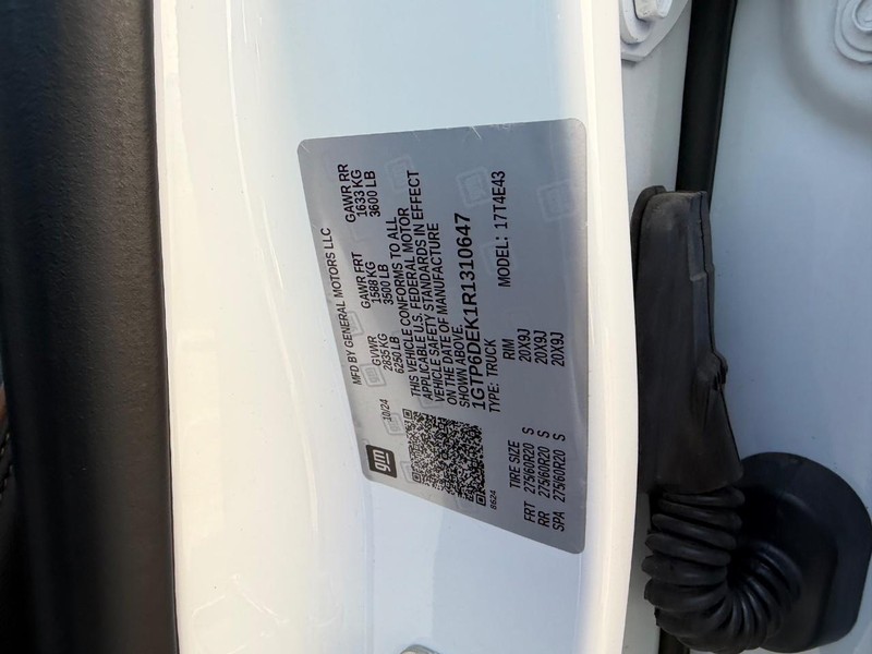 GMC Canyon Vehicle Full-screen Gallery Image 22