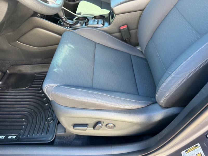 Hyundai Tucson Vehicle Full-screen Gallery Image 17