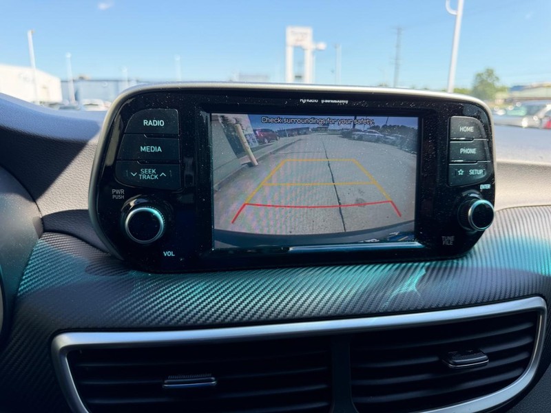 Hyundai Tucson Vehicle Full-screen Gallery Image 19