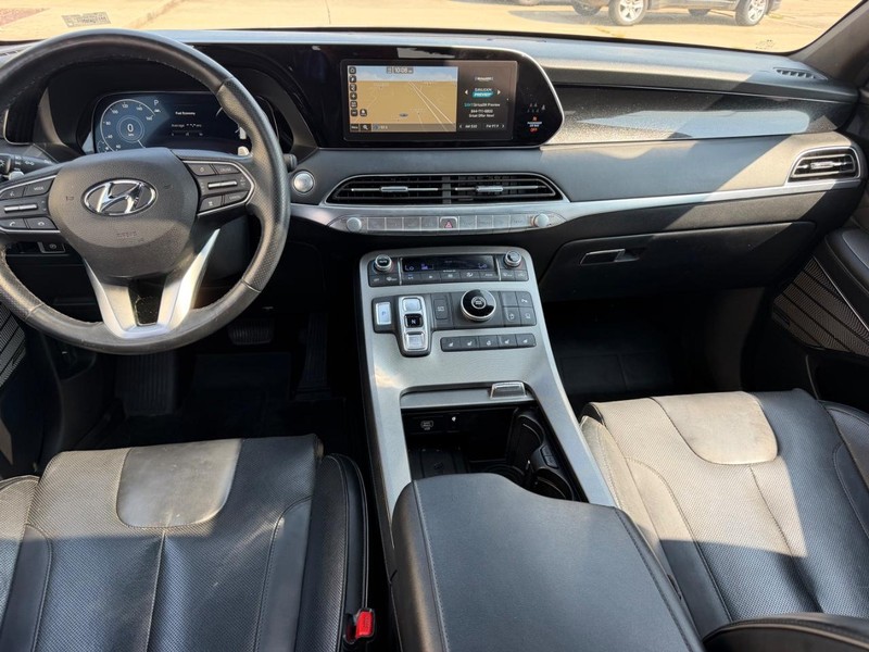 Hyundai Palisade Vehicle Full-screen Gallery Image 12