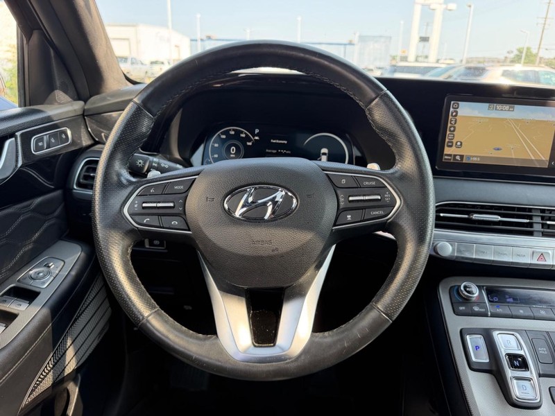 Hyundai Palisade Vehicle Full-screen Gallery Image 13