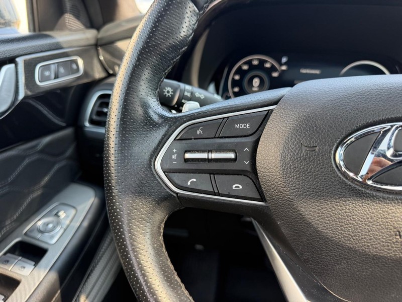 Hyundai Palisade Vehicle Full-screen Gallery Image 14