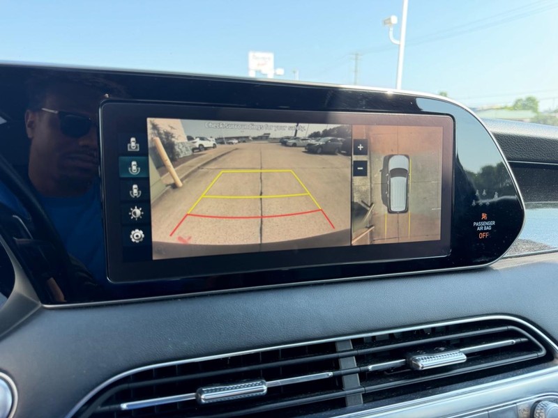 Hyundai Palisade Vehicle Full-screen Gallery Image 23