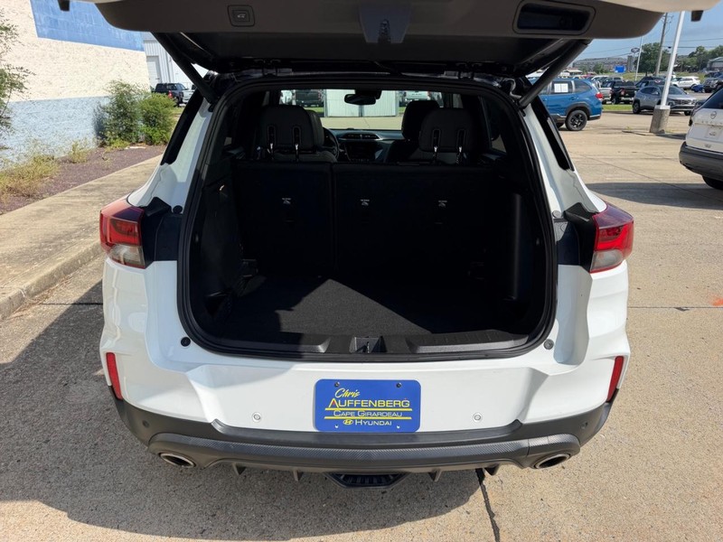 Chevrolet TrailBlazer Vehicle Full-screen Gallery Image 05
