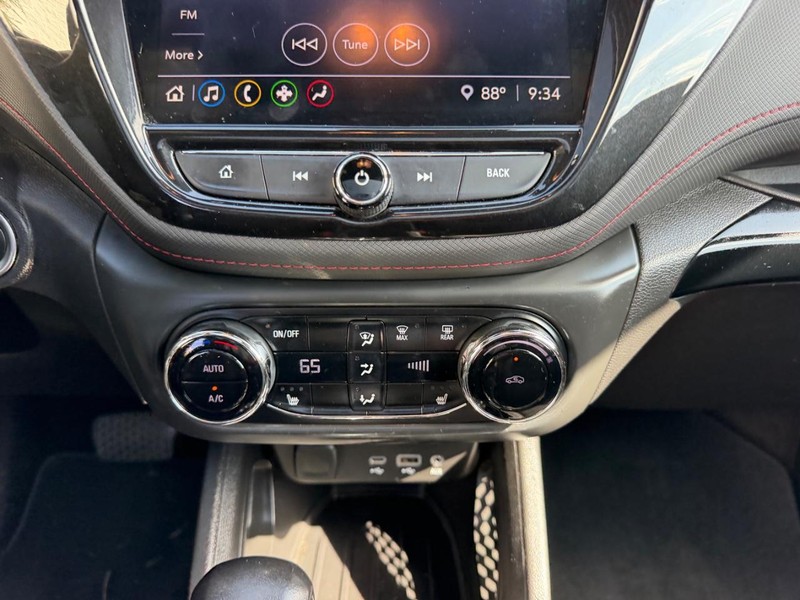 Chevrolet TrailBlazer Vehicle Full-screen Gallery Image 15