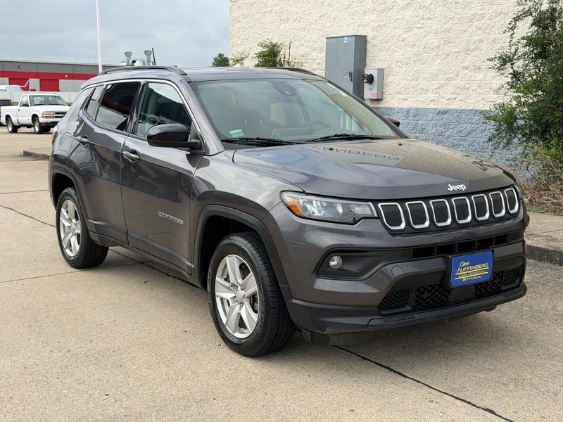 Jeep Compass Vehicle Full-screen Gallery Image 01