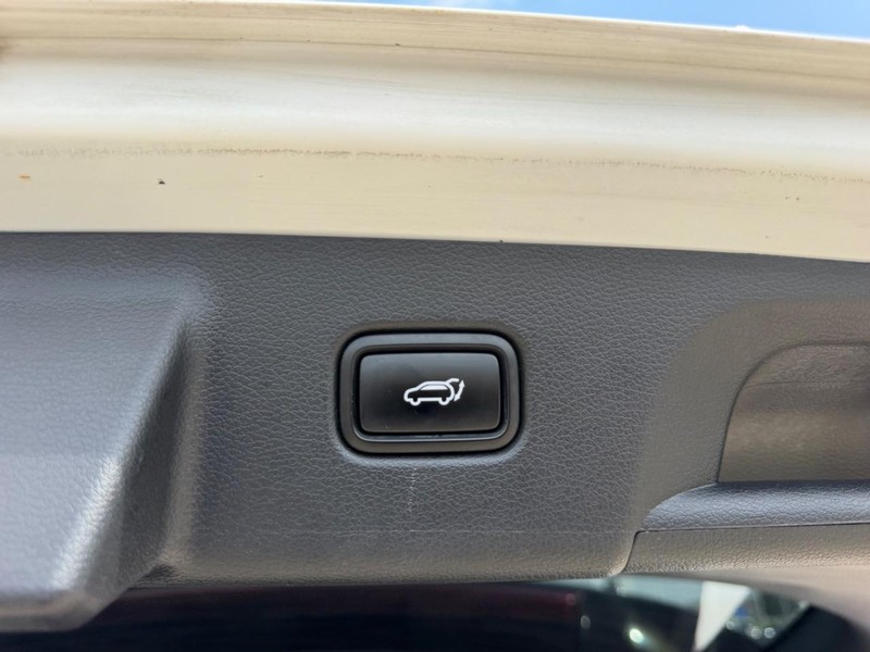 Hyundai Palisade Vehicle Full-screen Gallery Image 06