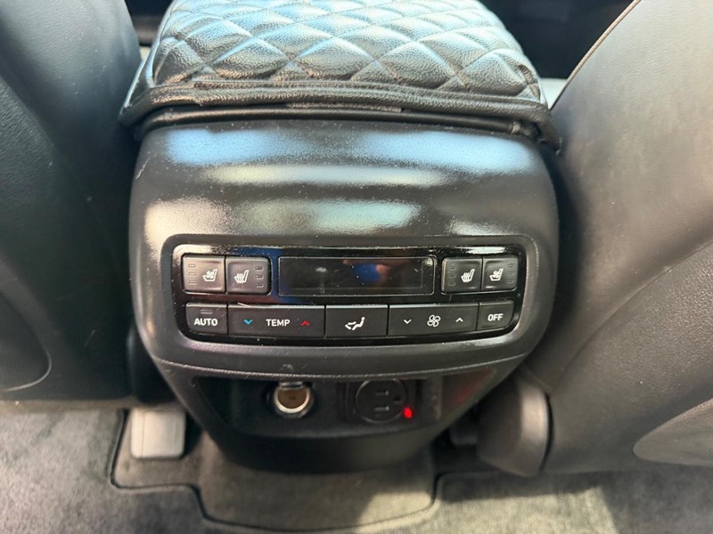 Hyundai Palisade Vehicle Full-screen Gallery Image 11