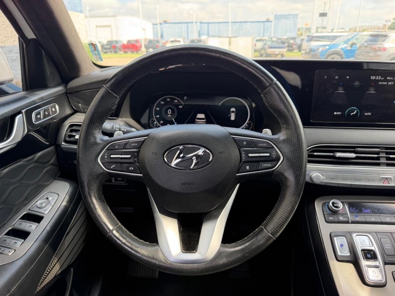 Hyundai Palisade Vehicle Full-screen Gallery Image 13