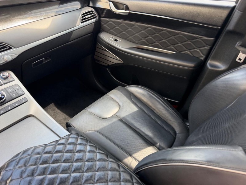 Hyundai Palisade Vehicle Full-screen Gallery Image 19