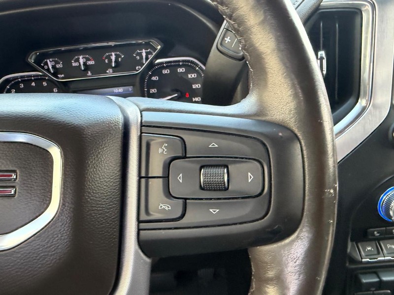 GMC Sierra 1500 Vehicle Full-screen Gallery Image 11