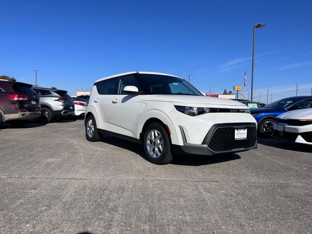 2025 Kia Soul LX at Auffenberg Kia of Cape Girardeau in Cape Girardeau MO