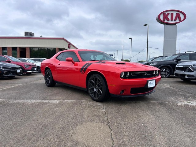 more details - dodge challenger