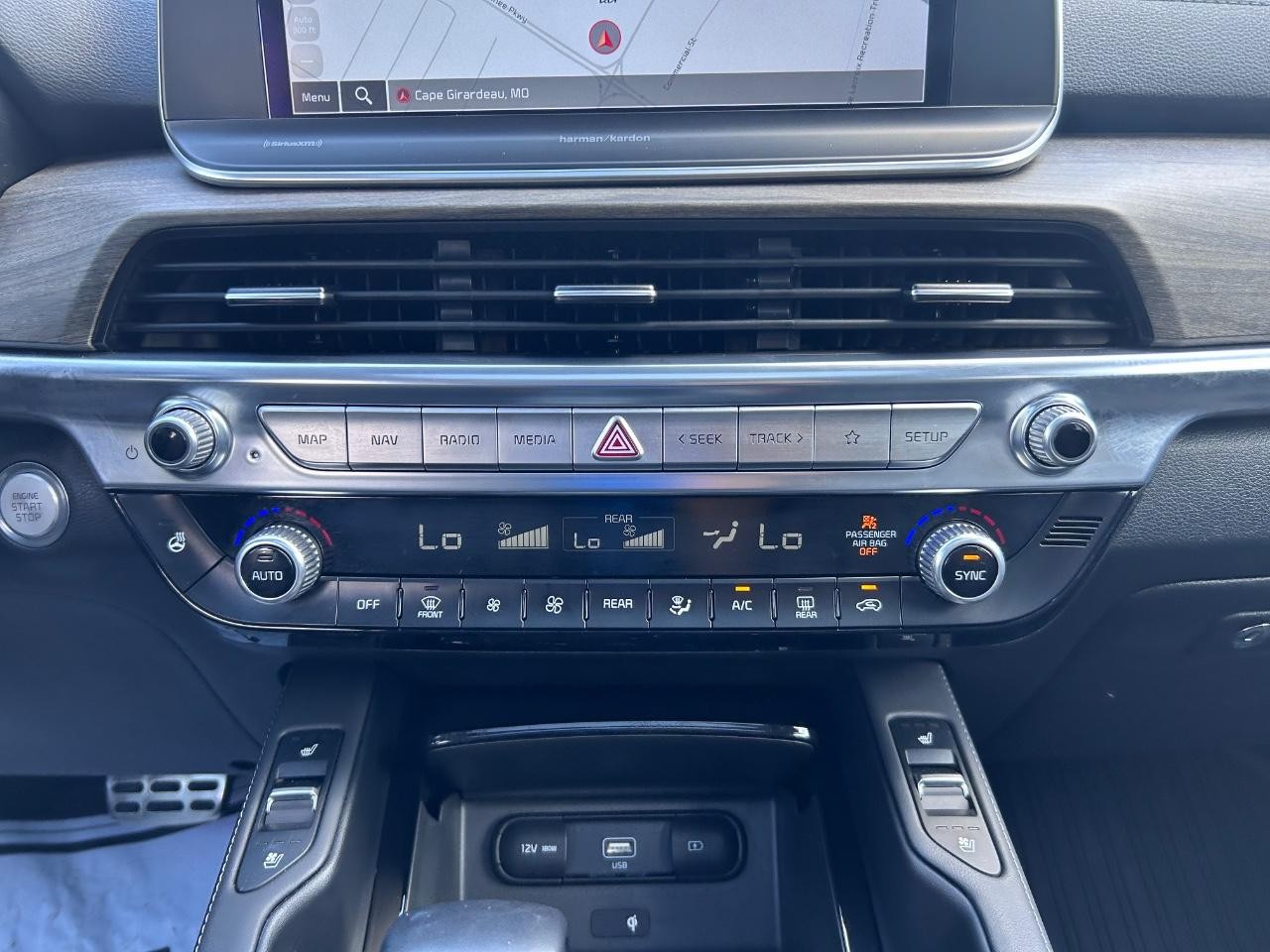 Kia Telluride Vehicle Full-screen Gallery Image 16