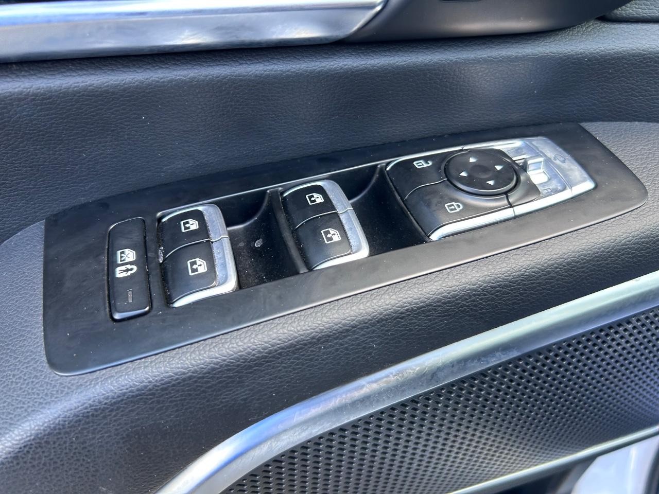 Kia Telluride Vehicle Full-screen Gallery Image 19