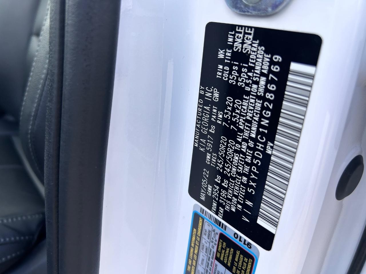 Kia Telluride Vehicle Full-screen Gallery Image 24