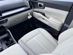 2025 Kia Sorento EX thumbnail image 17