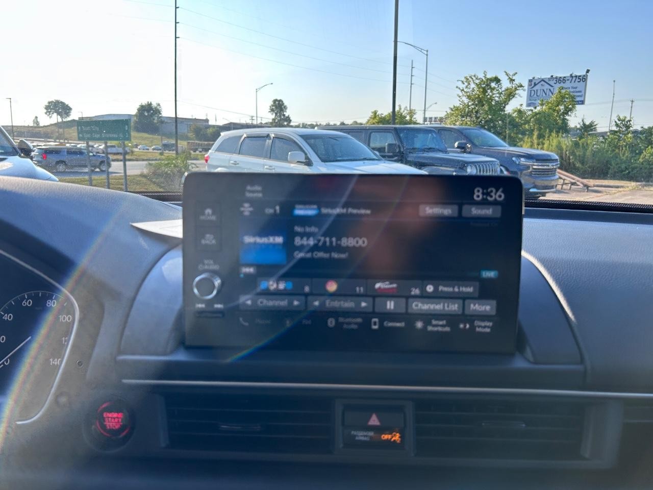 Honda Pilot Vehicle Full-screen Gallery Image 15