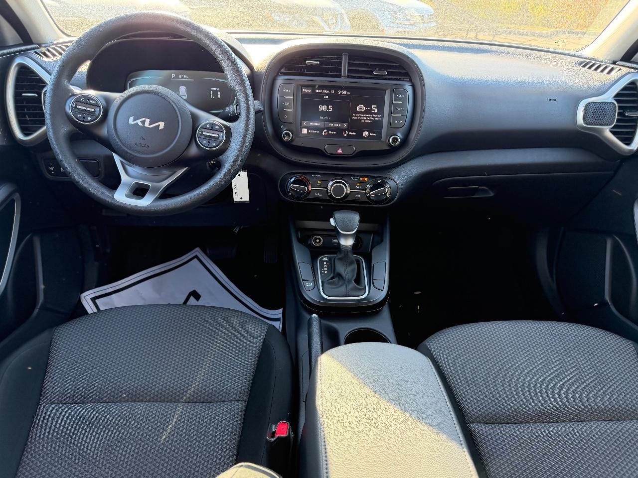 Kia Soul Vehicle Full-screen Gallery Image 08