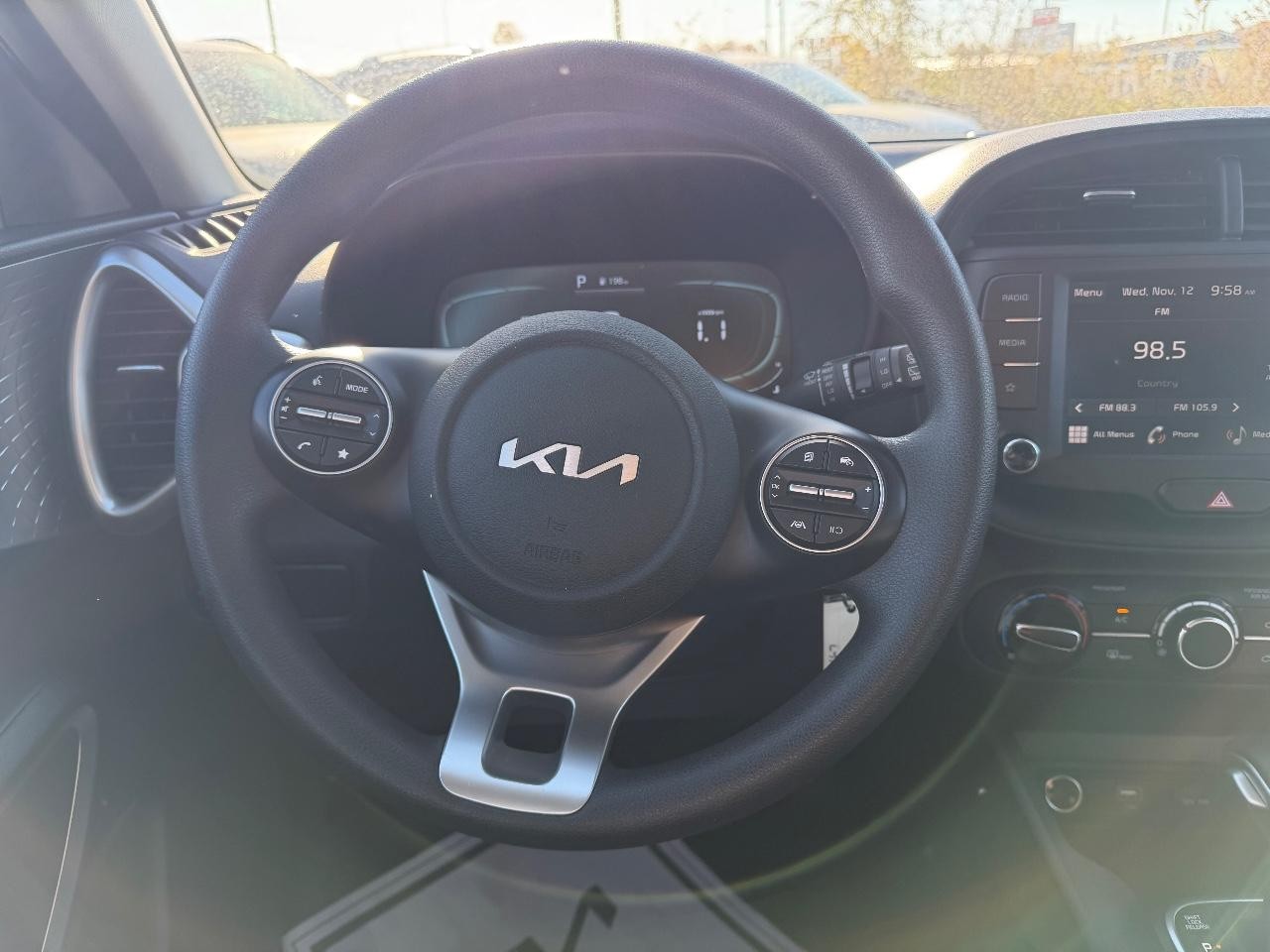 Kia Soul Vehicle Full-screen Gallery Image 09