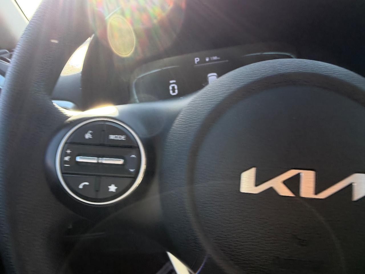 Kia Soul Vehicle Full-screen Gallery Image 10
