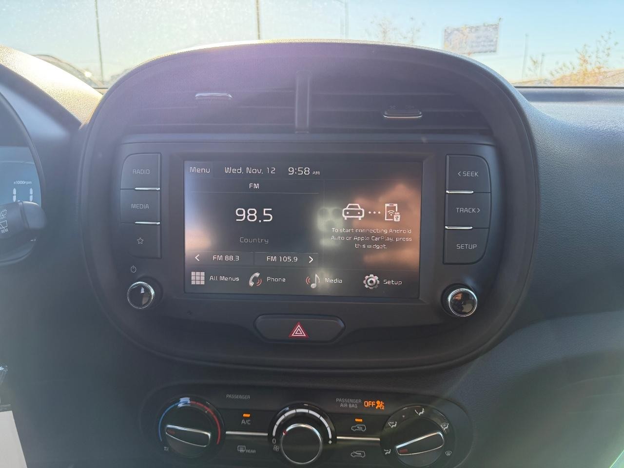 Kia Soul Vehicle Full-screen Gallery Image 12