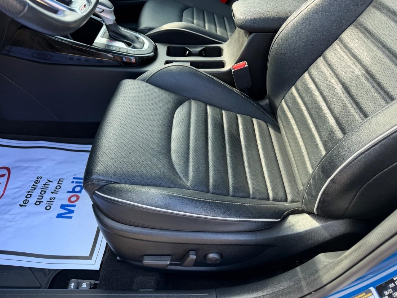 Kia Forte Vehicle Full-screen Gallery Image 16