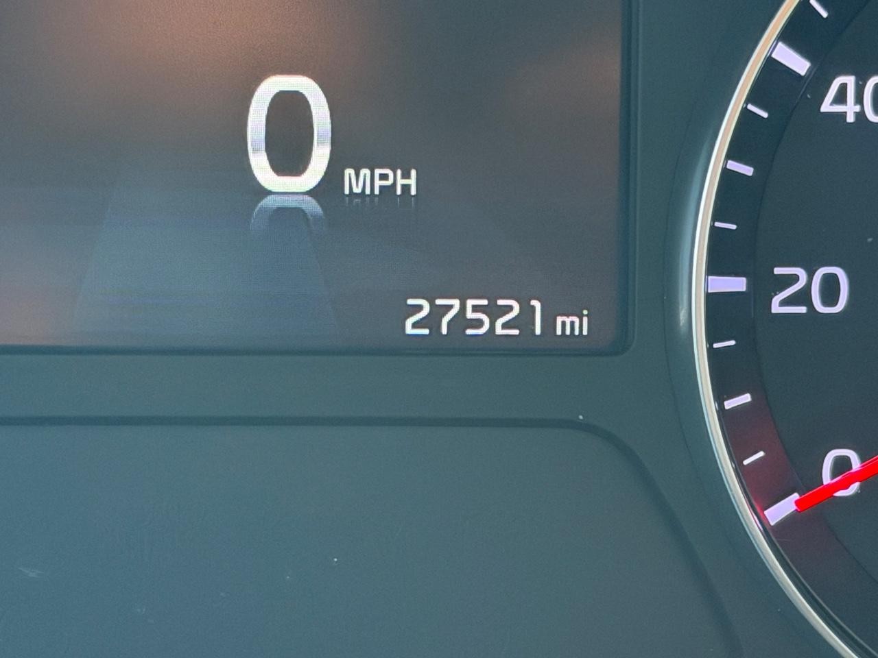 Kia Forte Vehicle Full-screen Gallery Image 17