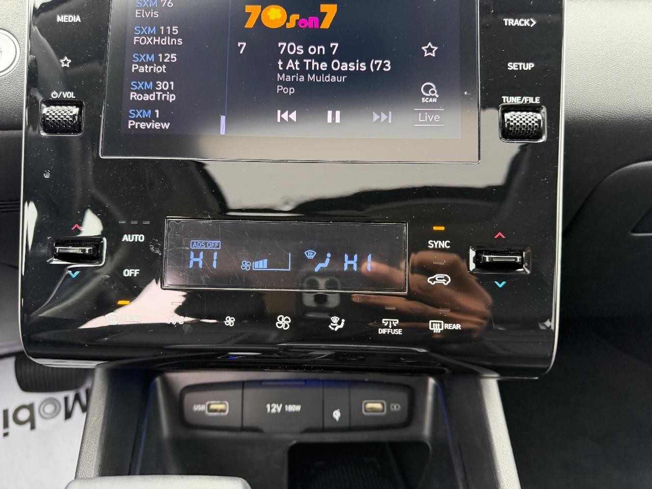 Hyundai Tucson Vehicle Full-screen Gallery Image 14