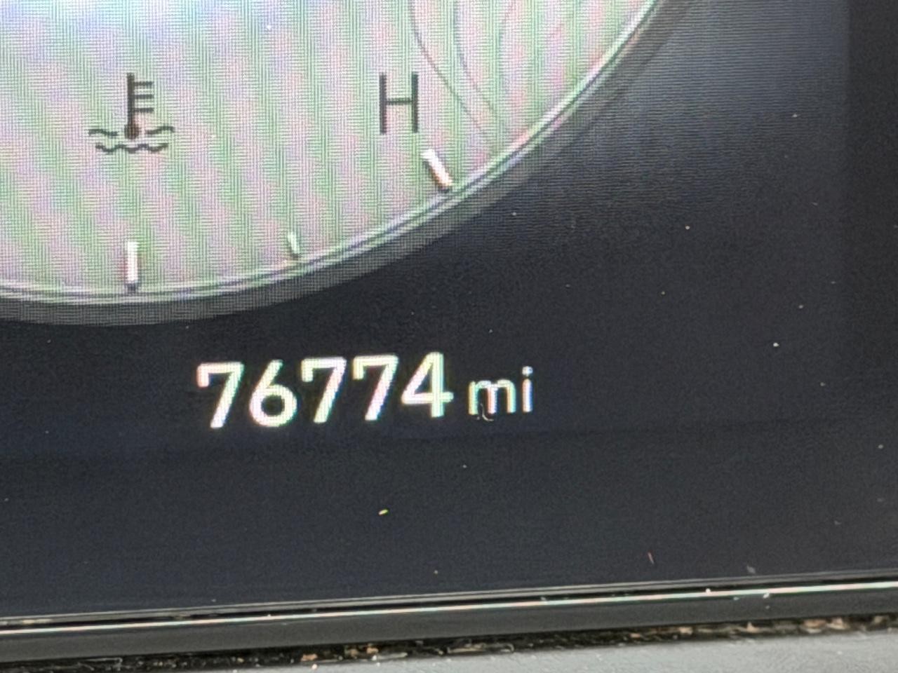 Hyundai Tucson Vehicle Full-screen Gallery Image 19