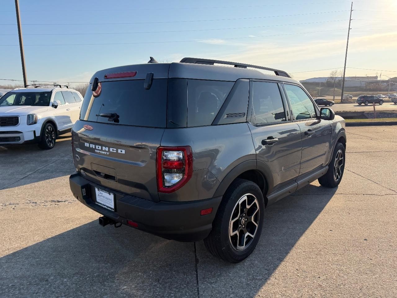 Ford Bronco Sport Vehicle Full-screen Gallery Image 03