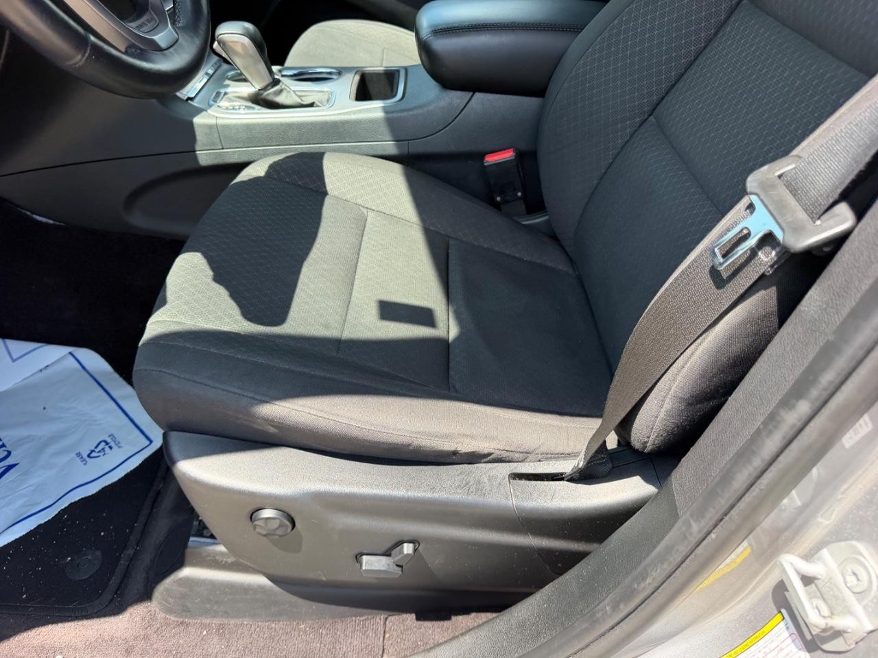 Jeep Grand Cherokee Vehicle Full-screen Gallery Image 18