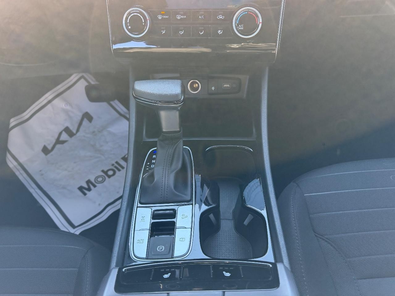 Hyundai Santa Cruz Vehicle Full-screen Gallery Image 14