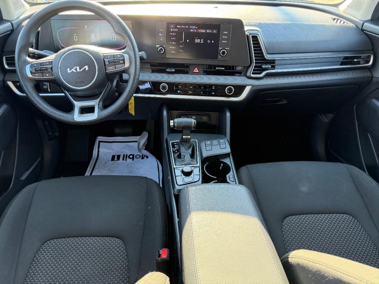 Kia Sportage Vehicle Full-screen Gallery Image 07