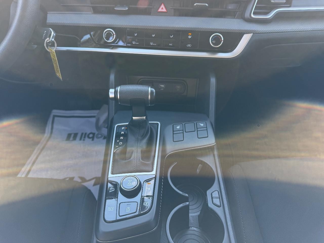 Kia Sportage Vehicle Full-screen Gallery Image 13