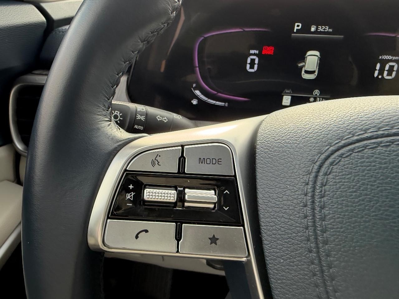 Kia Telluride Vehicle Full-screen Gallery Image 13