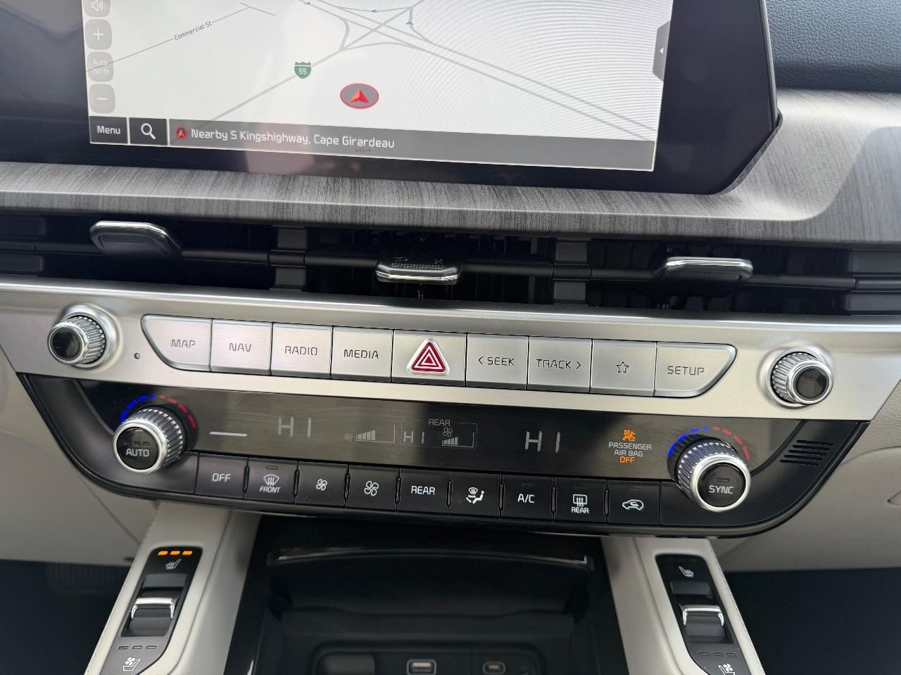 Kia Telluride Vehicle Full-screen Gallery Image 17