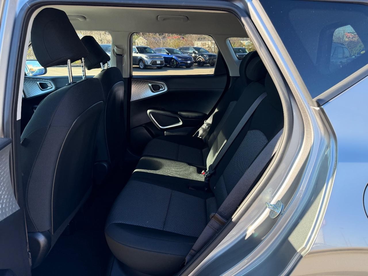 Kia Soul Vehicle Full-screen Gallery Image 06