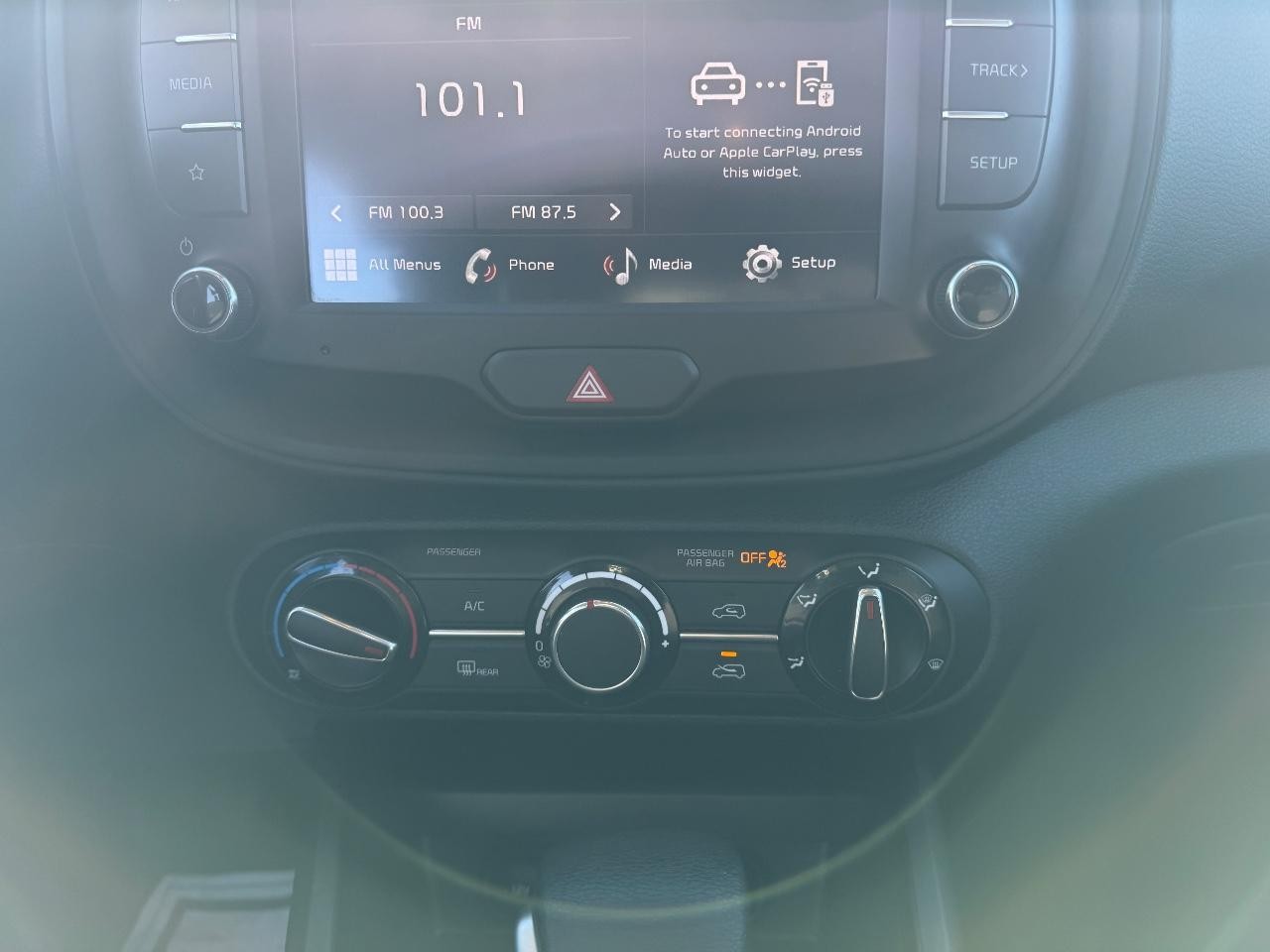 Kia Soul Vehicle Full-screen Gallery Image 12