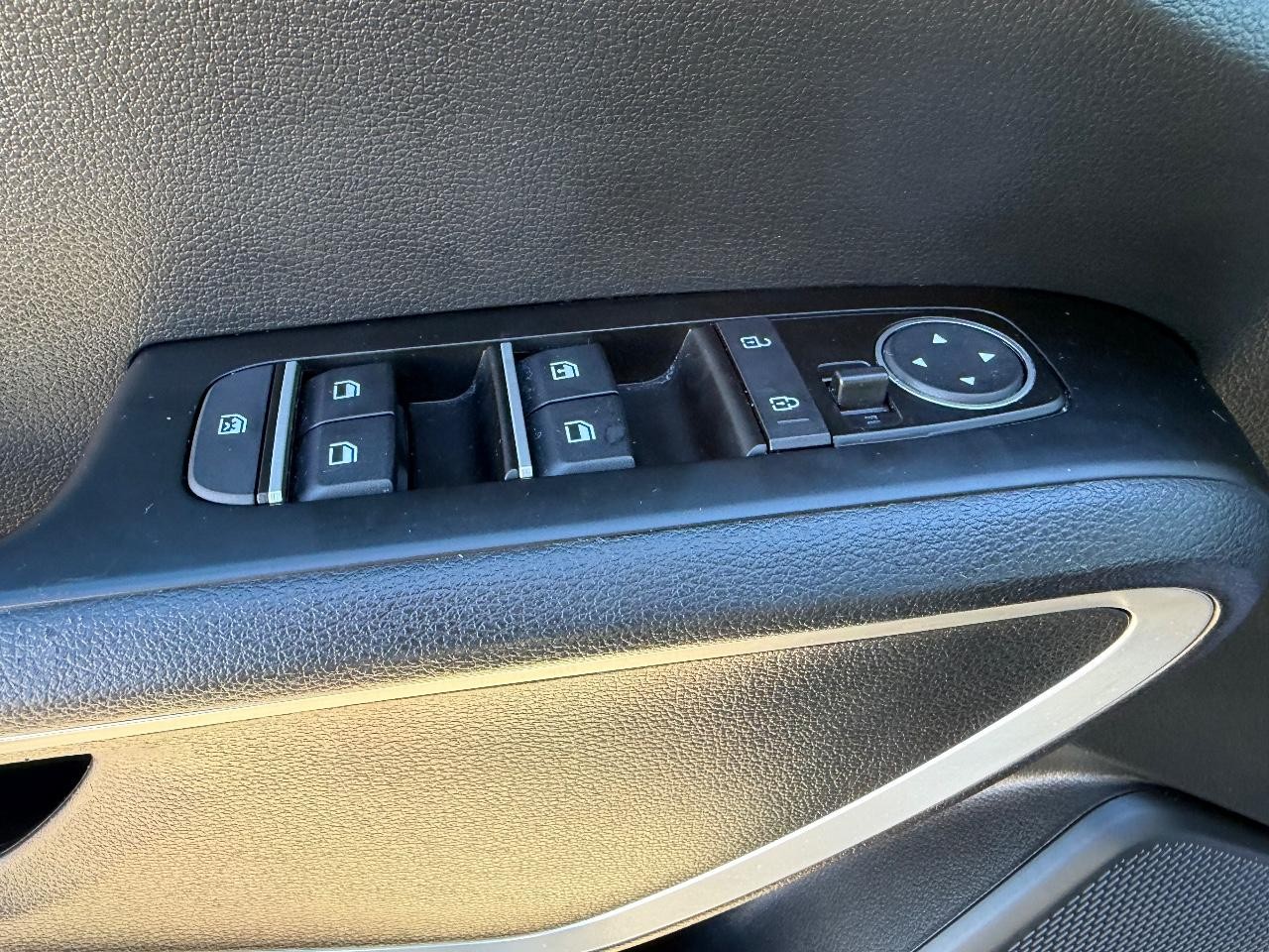 Kia Soul Vehicle Full-screen Gallery Image 15