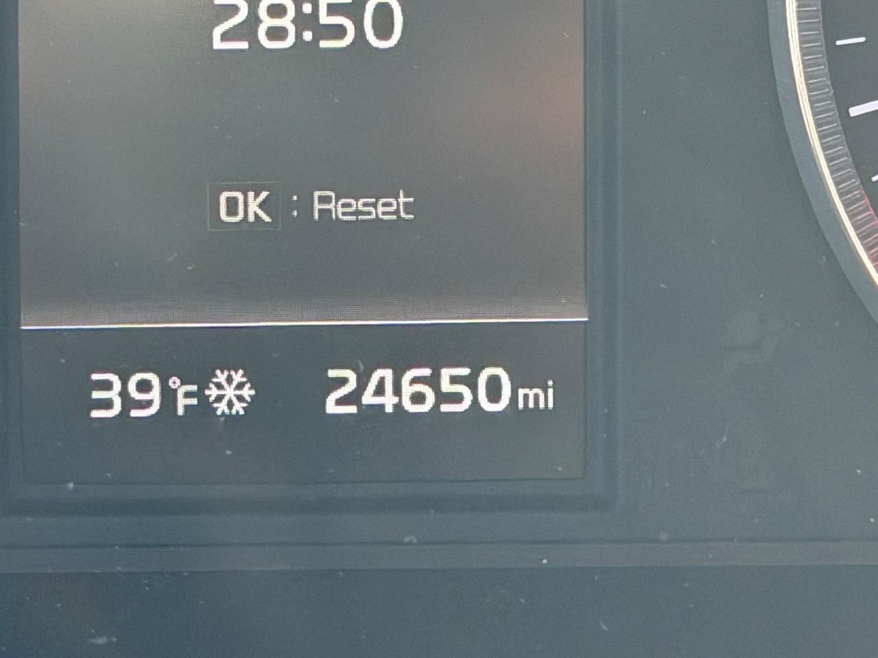 Kia K5 Vehicle Full-screen Gallery Image 18