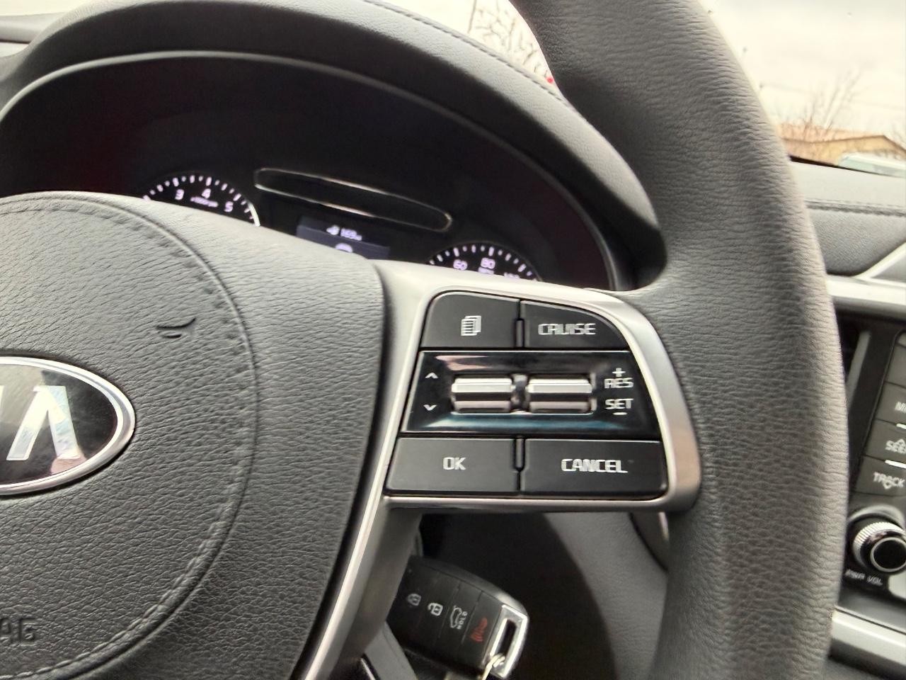 Kia Sorento Vehicle Full-screen Gallery Image 11