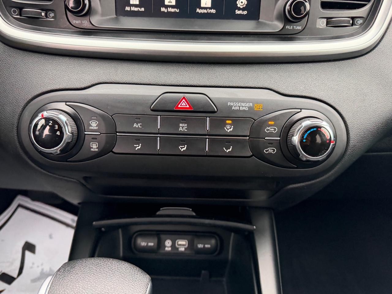 Kia Sorento Vehicle Full-screen Gallery Image 13